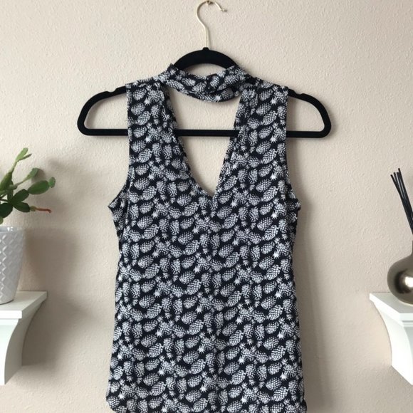 Pineapple Print Tank Top - Picture 5 of 6